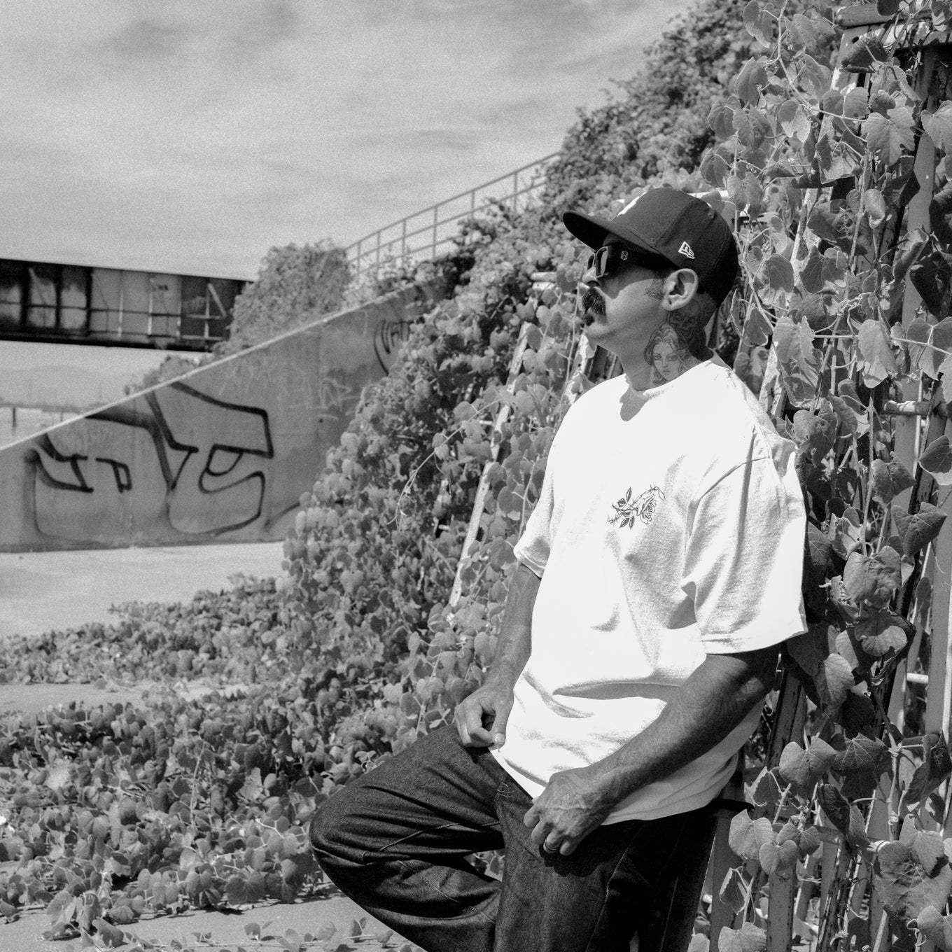 La Belle Premium Tee - Indestructible MFG